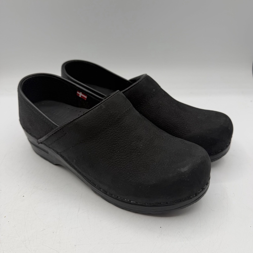 Sanita Professional Clogs Women EU 37 US 6.5-7 NARROW Black Pebbled Leather Shoe